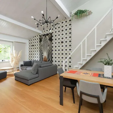 Apartamento Spacious With Bathtub And Balcony In By Renters *